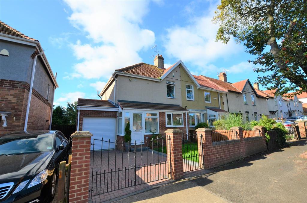 Newbold Avenue, Monkwearmouth, Sunderland 3 bed semidetached house £