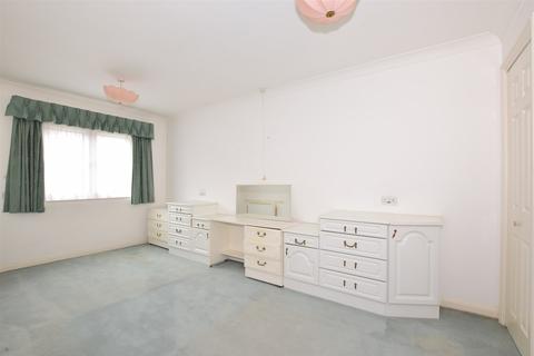 2 bedroom flat for sale - Chapel Street, Chichester, West Sussex