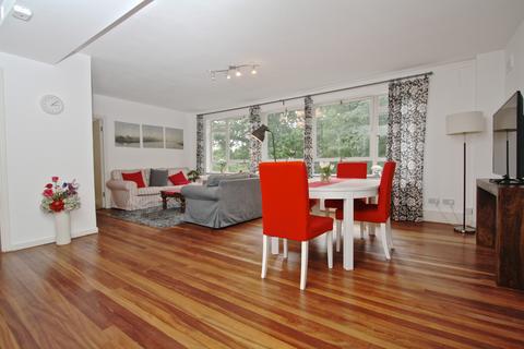 undefined, Marlowe Court, London SE19
