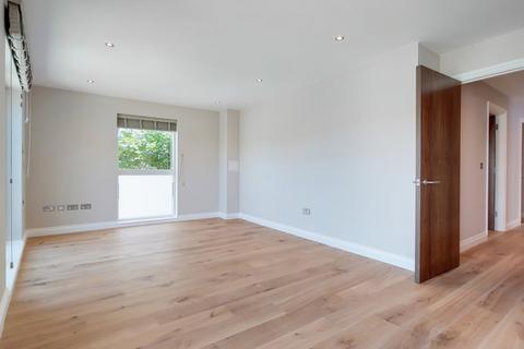 2 bedroom flat to rent, 640 Holloway road, Archway