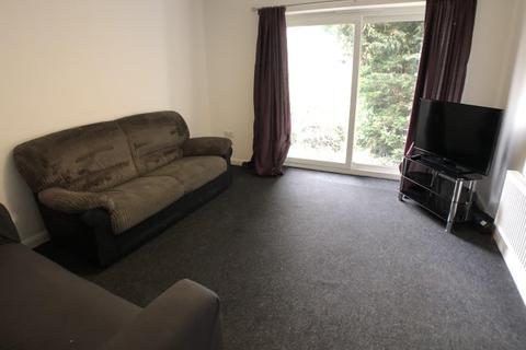 6 bedroom house share to rent - Ulcombe Gardens