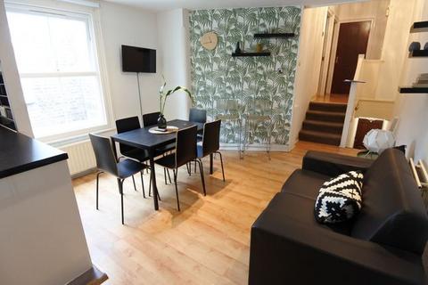 3 bedroom maisonette to rent, KILBURN LANE, QUEENS PARK, LONDON W10