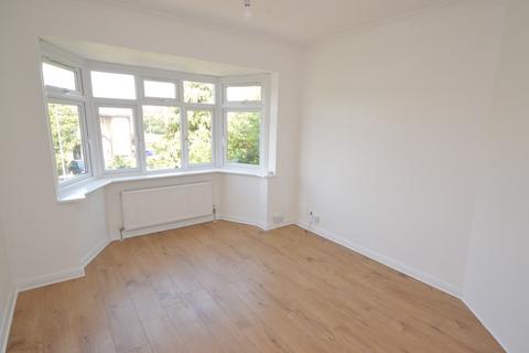 2 bedroom maisonette to rent, Fullers Way South, Chessington, Surrey. KT9 1HF