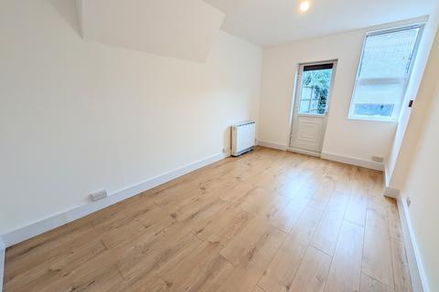 undefined, Woodside Grove, North Finchley N12