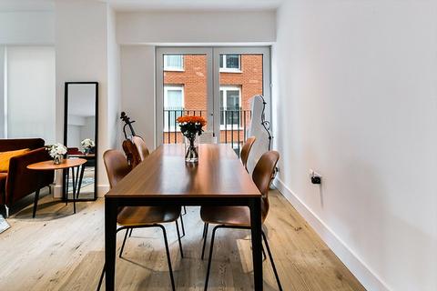 2 bedroom apartment for sale, Exchange Gardens, Keybridge Apartments, SW8