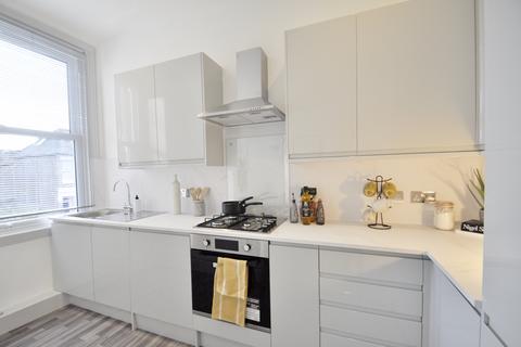 2 bedroom flat to rent, Iffley Road, Fulham, London W6 0PD