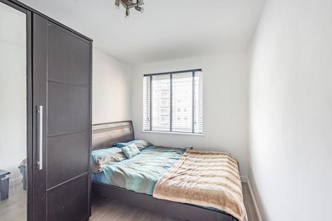 2 bedroom apartment to rent, Berberis House,  Feltham,  TW13