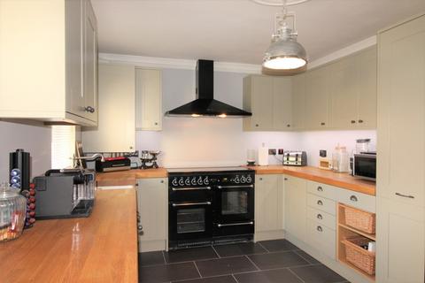 4 bedroom semi-detached house for sale, Mount View Cottages, Barnet Road, Arkley, Hertfordshire, EN5