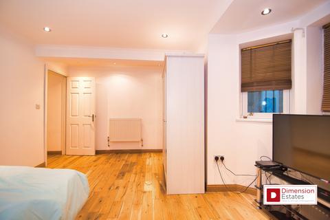 undefined, Mildenhall Road, Lower Clapton, Hackney, London, E5