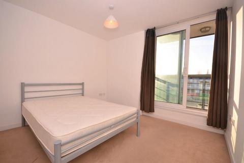 1 bedroom flat to rent, Phoenix Way, Wandsworth, London, SW18