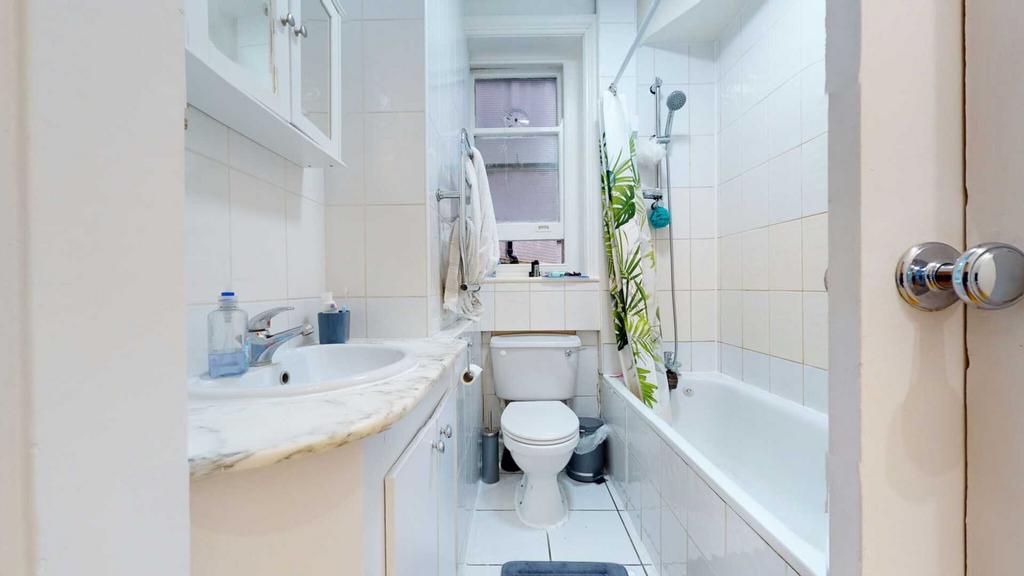 Apartment in London, City of Westminster - More