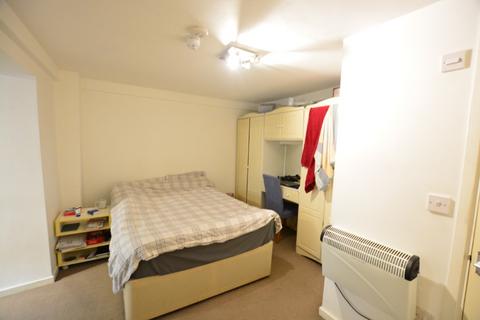 Studio to rent, Lewes Road, Brighton, BN2