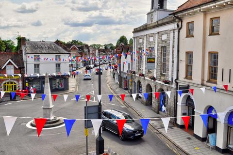 1 bedroom apartment to rent, Market Square, Marlow SL7