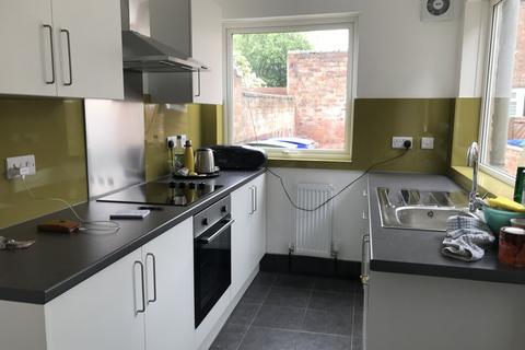 2 bedroom terraced house to rent, Percy Street, Goole