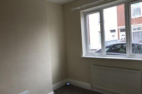 2 bedroom terraced house to rent, Percy Street, Goole