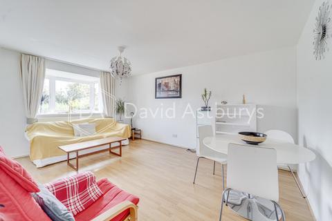 2 bedroom apartment to rent, Shurland Avenue, East Barnet, Barnet