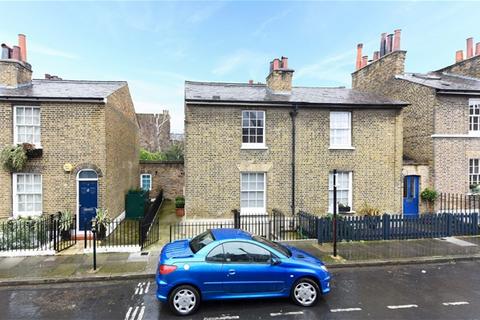 3 bedroom semi-detached house to rent, Brand Street, Greenwich