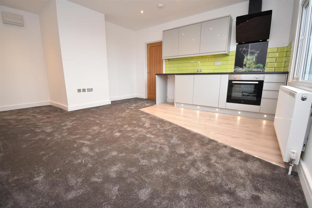 Stotfold Road, Arlesey 1 bed apartment £170,000