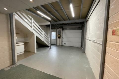 Industrial unit to rent, Unit 9, Paxton Business Centre, Whittle Road, Churchfields, Salisbury