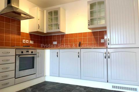 2 bedroom apartment to rent, Cambrai Close, Lincoln