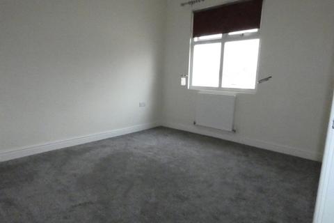 2 bedroom property to rent, Dickson Road Flat 12