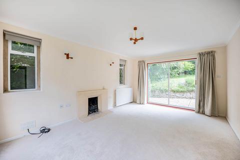 5 bedroom house to rent, College Road