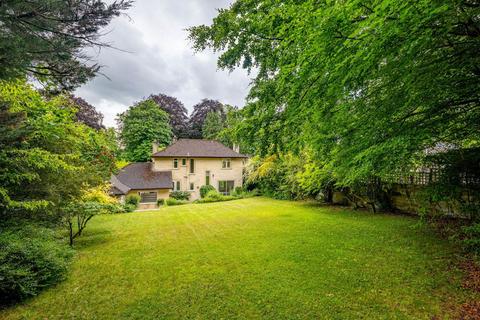 5 bedroom house to rent, College Road