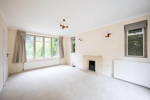 5 bedroom house to rent, College Road