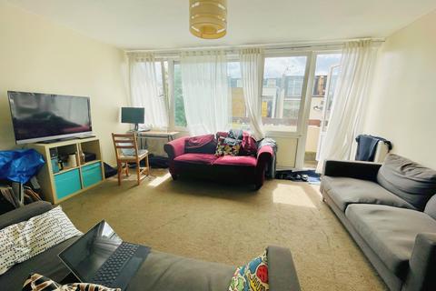 3 bedroom flat to rent, St Stephens Road, Bow, E3