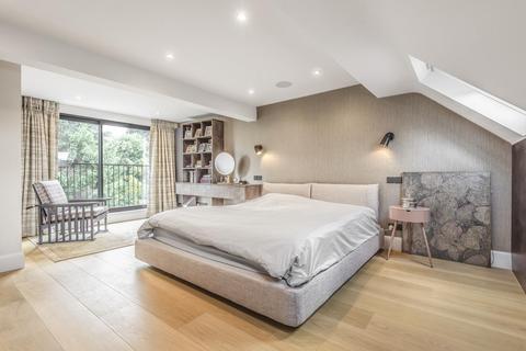 7 Tregaron Avenue, London, N8 9HA