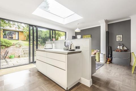 7 Tregaron Avenue, London, N8 9HA