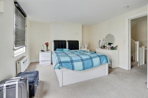 3 bedroom maisonette to rent, Monkgate, York, YO31