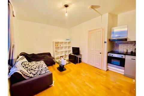 1 bedroom flat to rent, Finchley Road, St John's Wood NW8