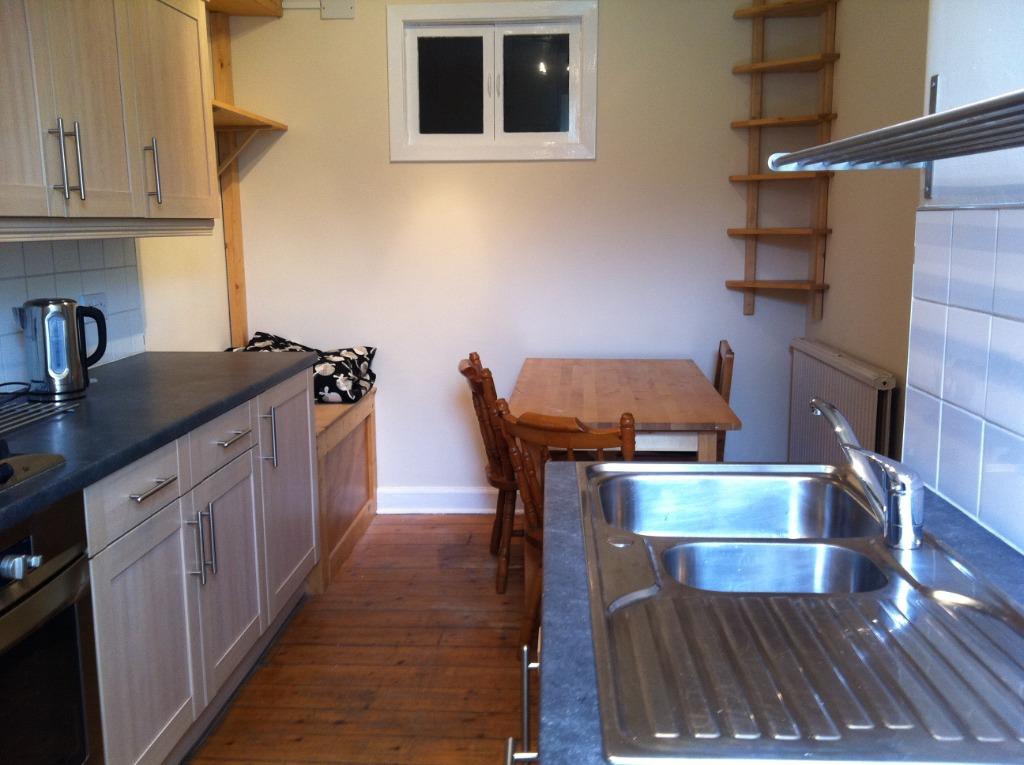 Apartment in Edinburgh - View 4