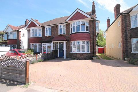 4 bedroom semi-detached house to rent, Grand Drive, London