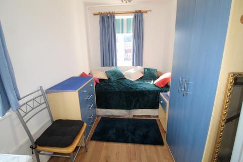 Studio to rent, Harrow, HA2