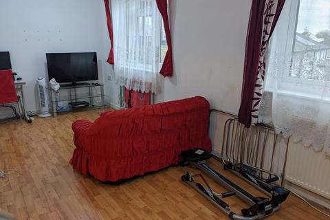 2 bedroom flat for sale, 150 Norwood Road Southall UB2 4JS