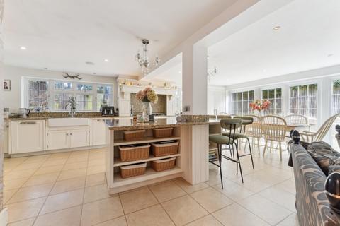 5 bedroom detached house for sale, Manor Road, Penn, Buckinghamshire, HP10