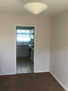 2 bedroom end of terrace house to rent, Tasmania Close, Basingstoke RG24