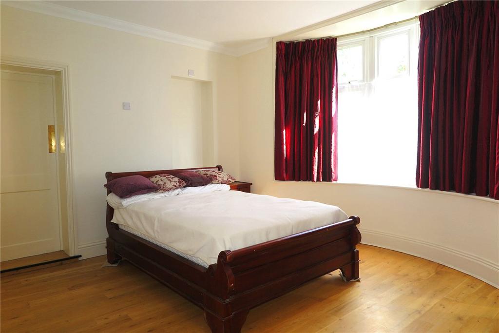 Firgrove Hill, Farnham, Surrey, GU9 1 bed in a house share £635 pcm (£147 pw)