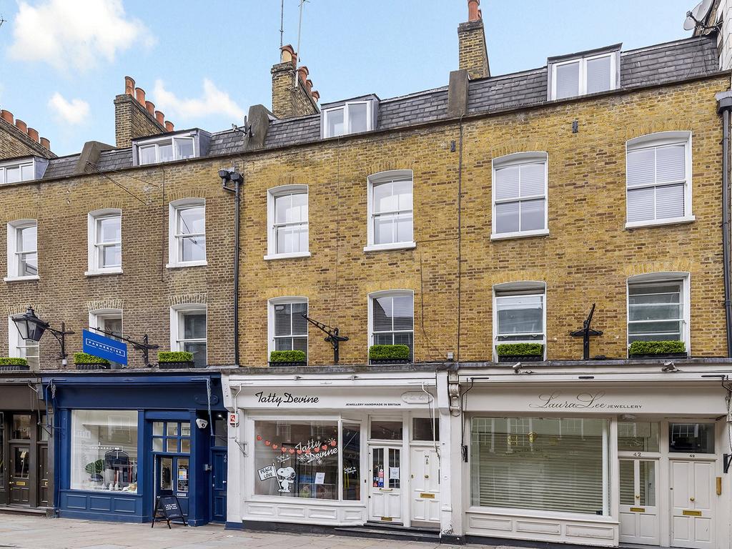 Monmouth St