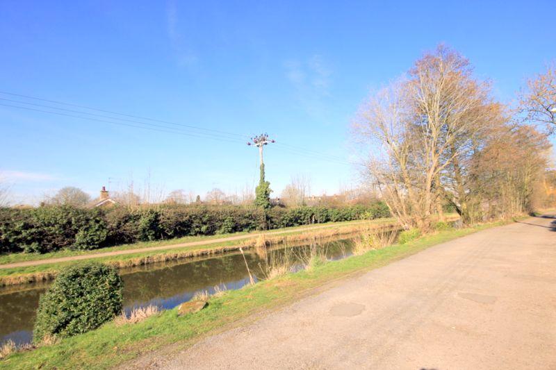 Boatyard Lane, Barlaston 2 bed character property £175,000