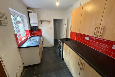 3 bedroom terraced house to rent, St. Georges Road, Leamington Spa