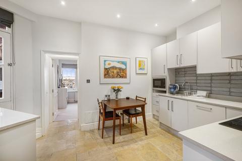 2 bedroom flat to rent, Kings Court Mansions, 729 Fulham Road, Parsons Green, London