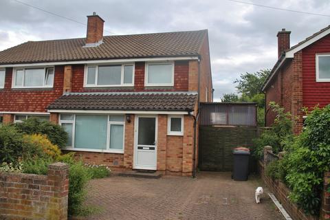 4 bedroom semi-detached house to rent, Heronscroft, Bedford MK41