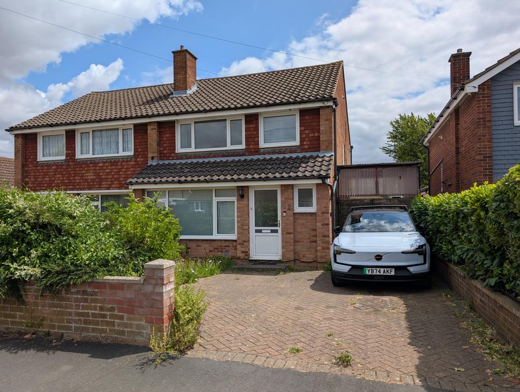 4 bed Semi Detached House