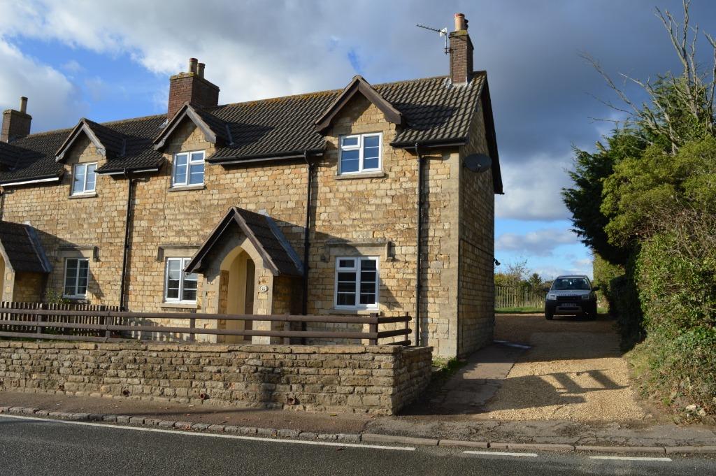 Main Street, Croxton Kerrial, NG32 1QF 2 bed cottage £725 pcm (£167 pw)