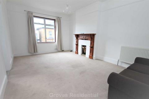 2 bedroom flat to rent, Lime Grove, New Malden