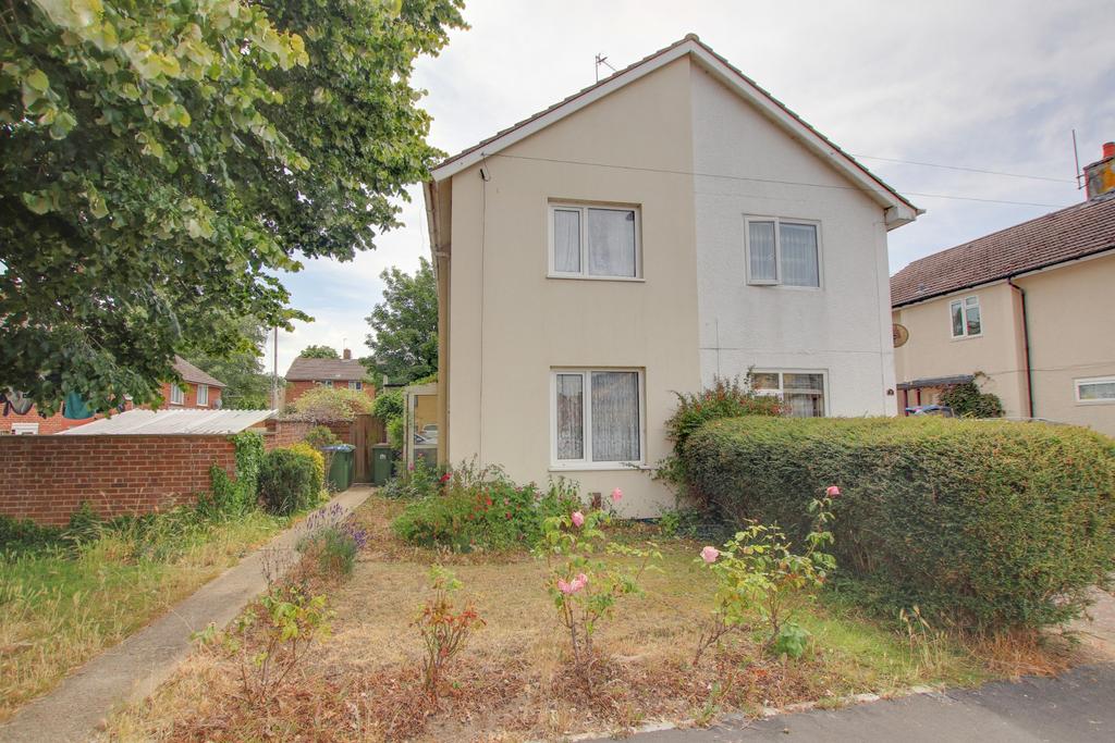 Kingsclere Avenue, Weston 2 bed semidetached house £170,000