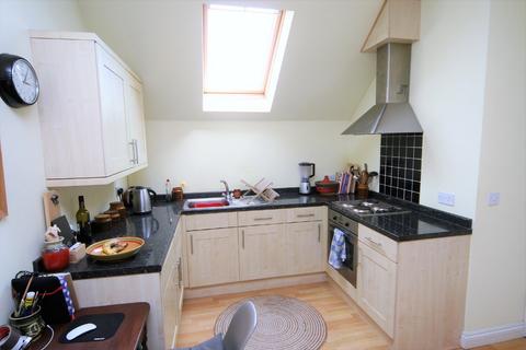 2 bedroom apartment to rent, Lawrence Cloisters, York YO10